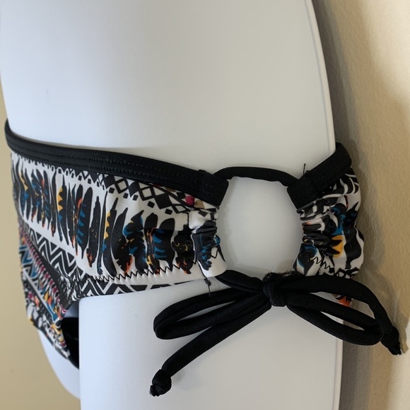NWT. Enjoy The Sunshine Medium Colorful Print Halter Wrap Bikini Set. - Picture 7 of 11